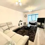 Tasteful Furnished Modern 3 Bedroom Detached Home