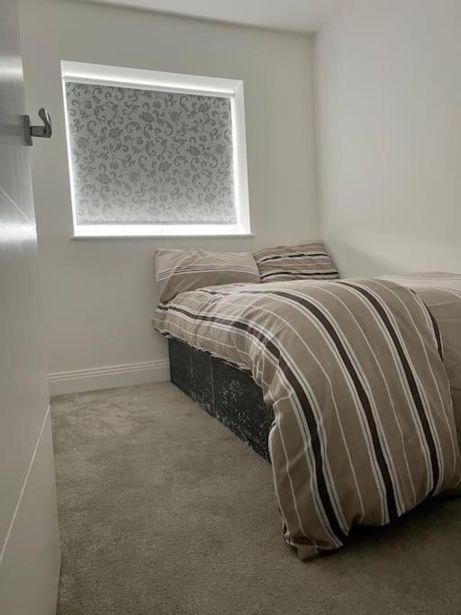Holiday home Tasteful Furnished Modern 3 Bedroom Detached *